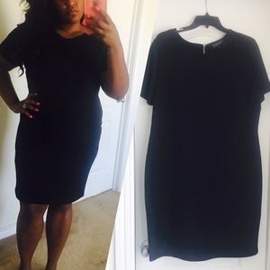 Simple Black Short Sleeve Dress