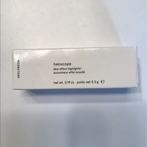 Glossier Haloscope Highlight- Moonstone