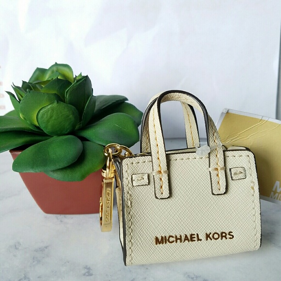 MICHAEL Michael Kors Accessories - Micheal Kors Dillon Key Fob Charm