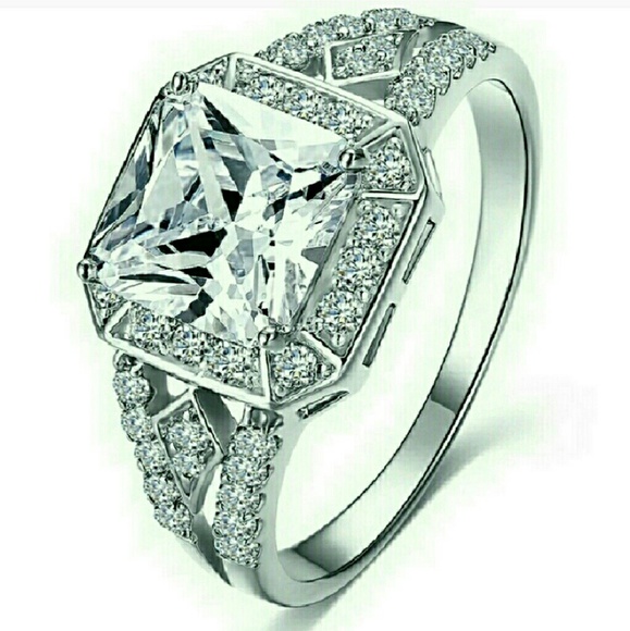 Sale! Size 6 rose gold or yellow gold sim diamond - Picture 2 of 8