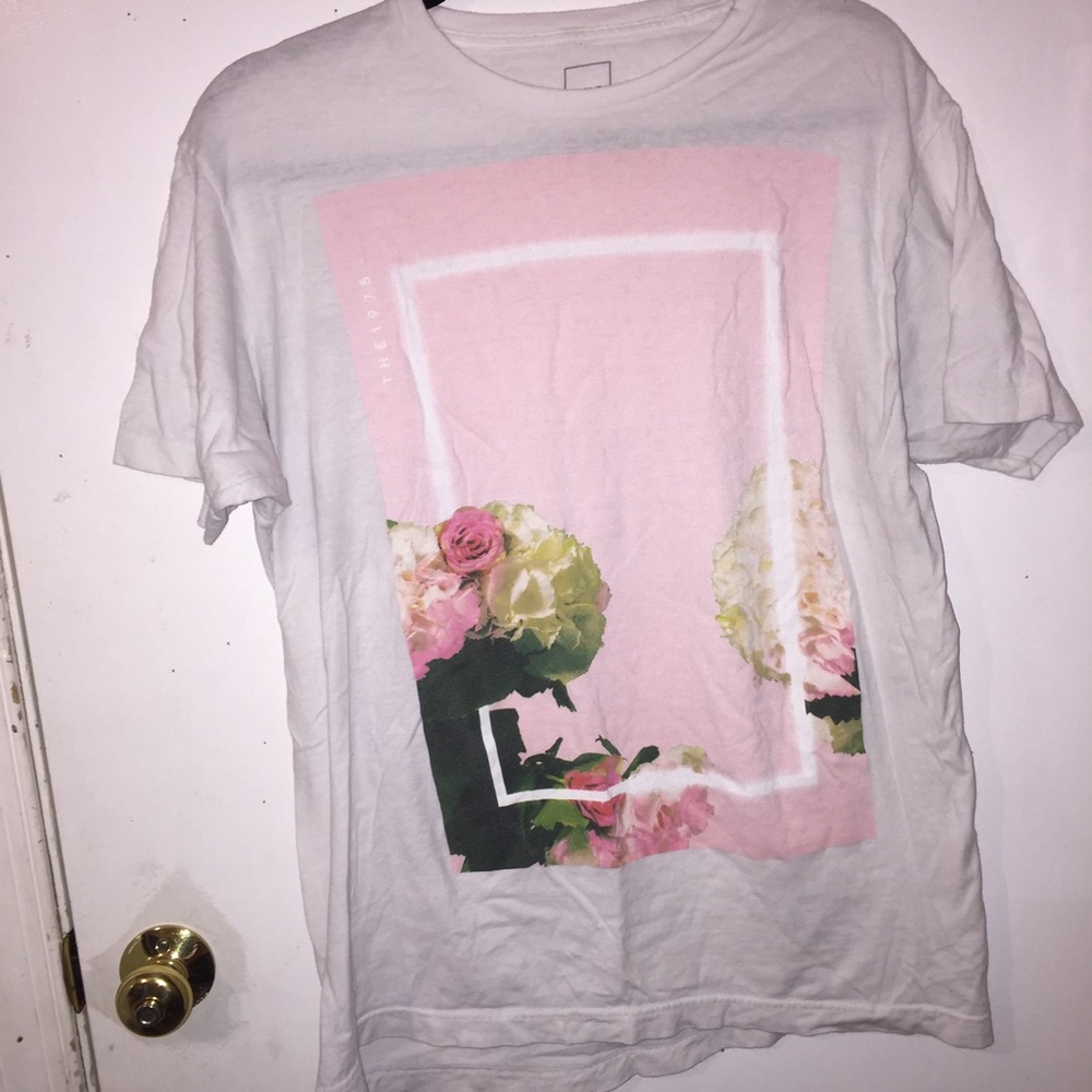 The 1975 pink roses tour shirt