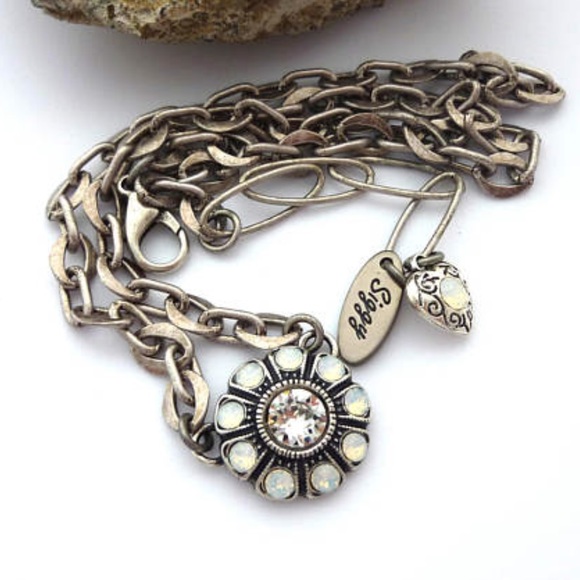 Swarovski Crystal Cluster Flower Pendant - Picture 3 of 5