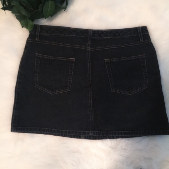 SOLD Vintage Old Navy Denim Mini Skirt - Picture 2 of 6