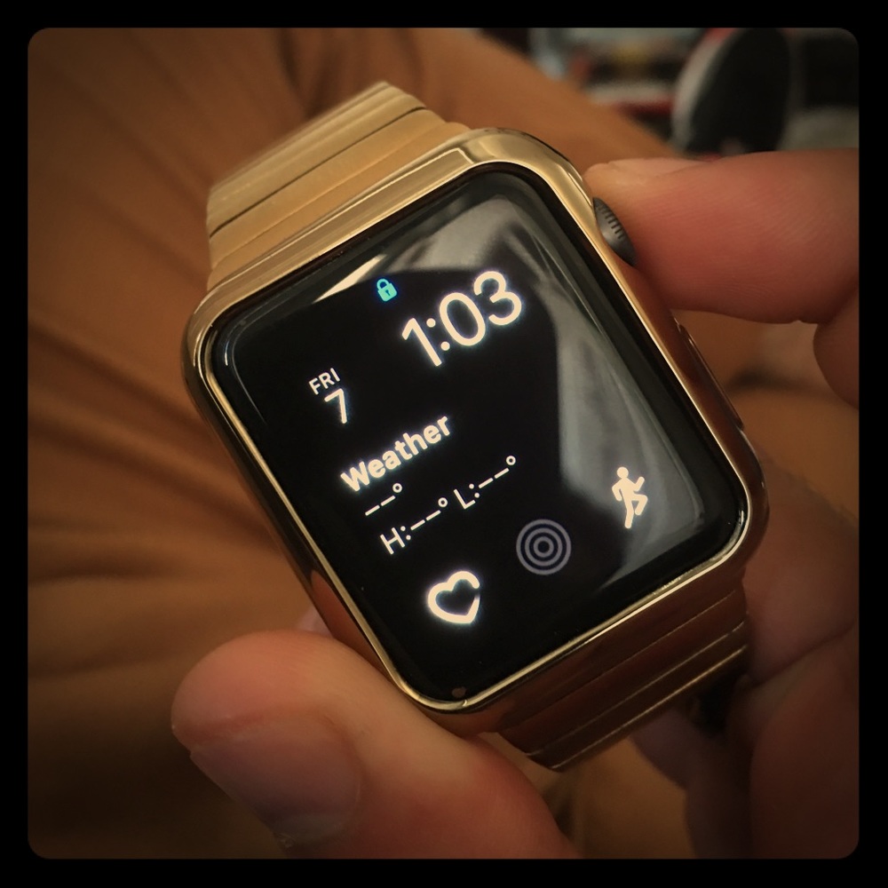 Apple Watch 42' gold bands