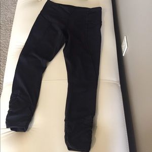 Lululemon capri pants