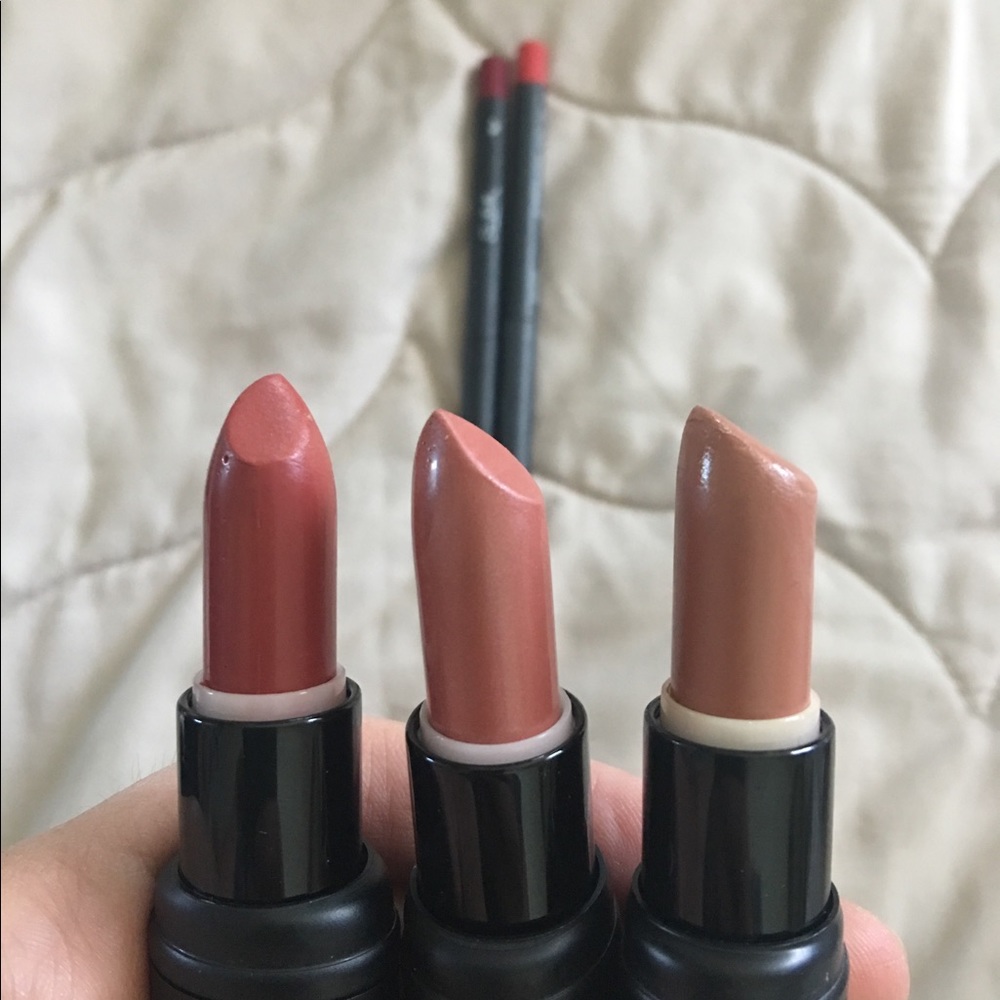 Sei Bella neutral lip pencils and lipstick set
