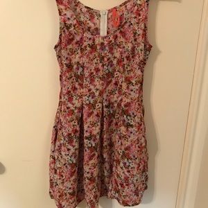 Pocketed Posies Dress