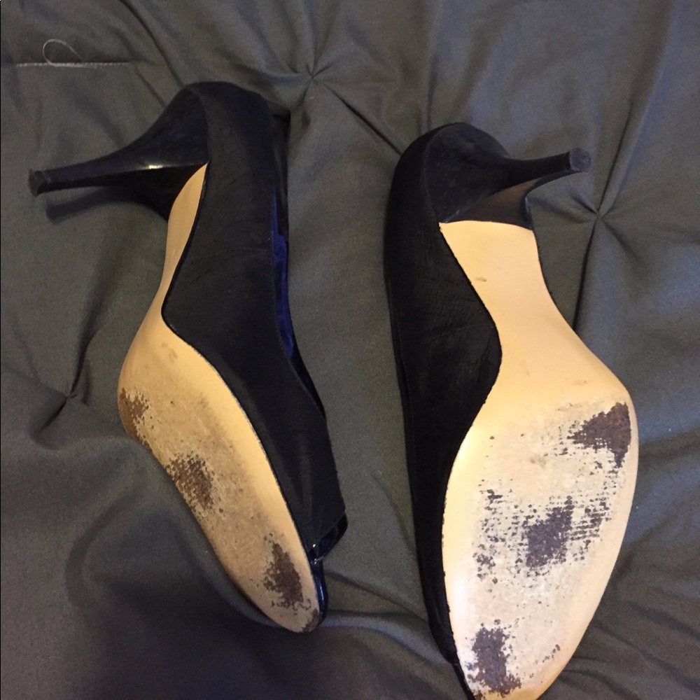 Shoes - Picture 4 of 4