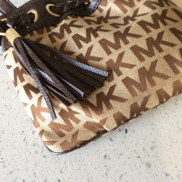 Michael Kors braided groomed cross body bag - Picture 7 of 8