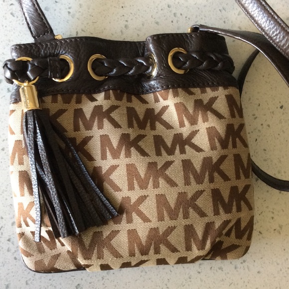 Michael Kors braided groomed cross body bag - Picture 8 of 8
