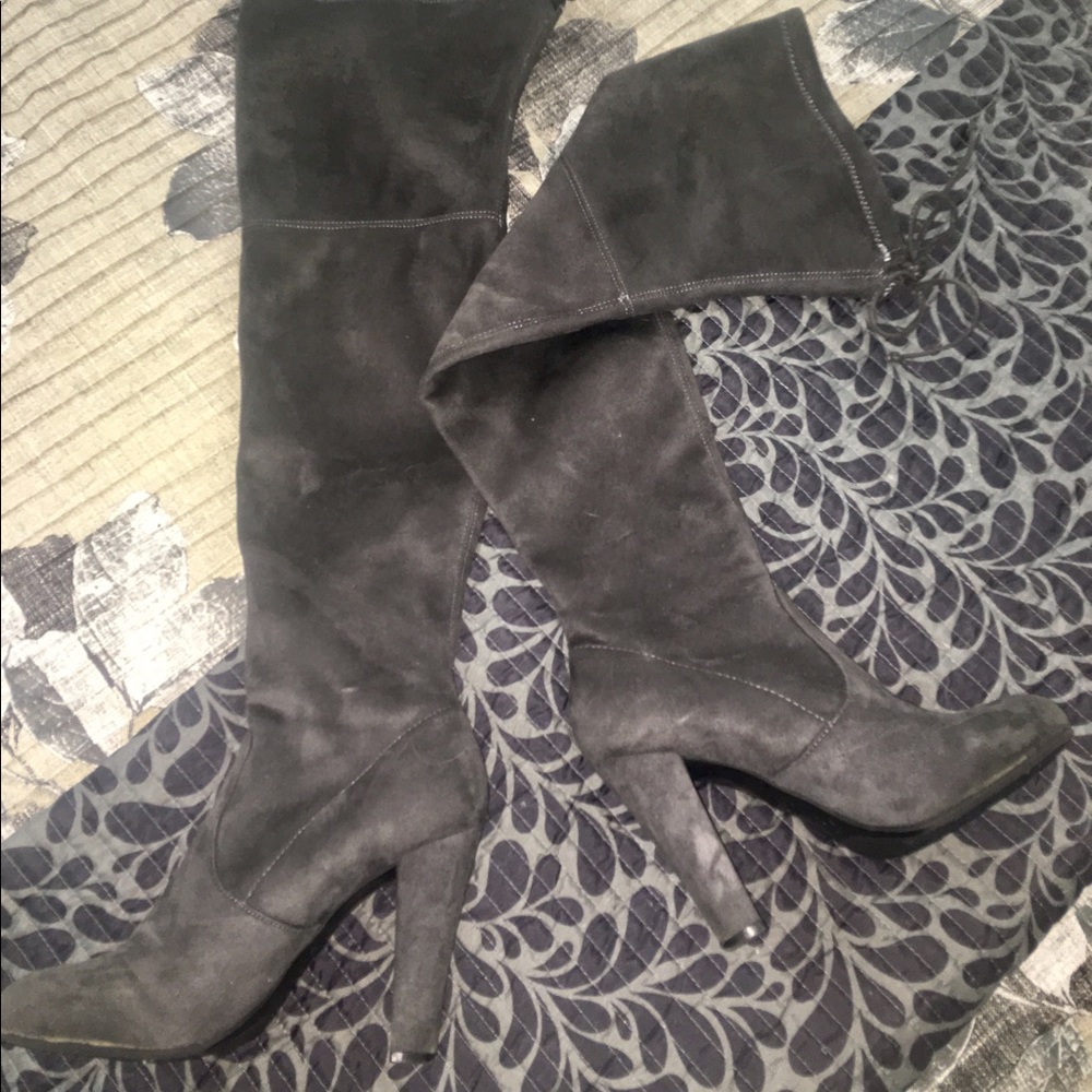 Over-the-knee Suede Boots
