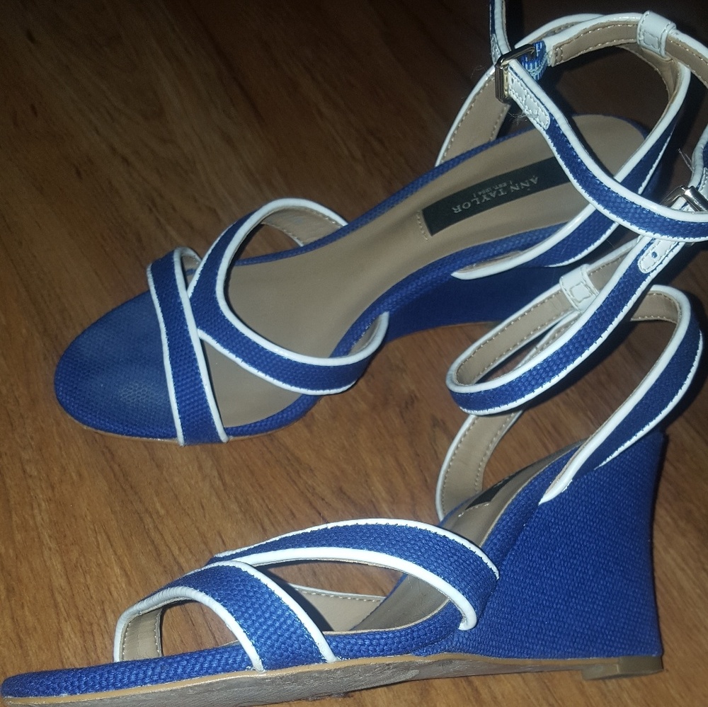 Ann Taylor wedges