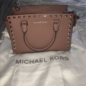 Michael Kors shoulder Bag! Medium size:)
