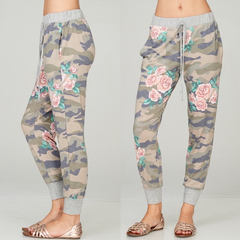 OLIVIA Floral Print Joggers - OLIVE - Picture 2 of 3