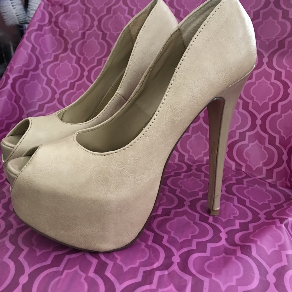 Nude platform heels