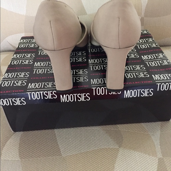 Taupe String Pumps - Picture 2 of 4