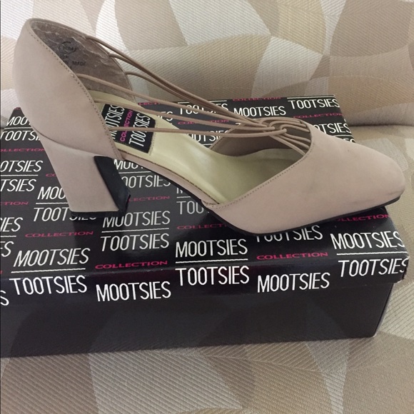 Taupe String Pumps - Picture 3 of 4