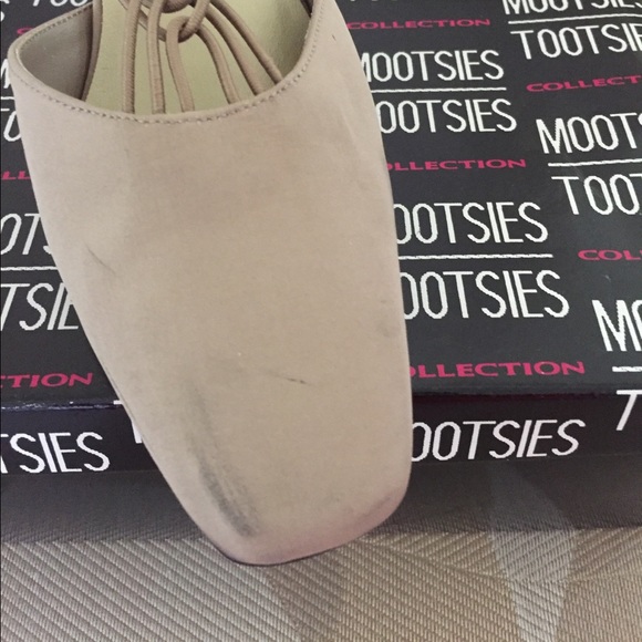 Taupe String Pumps - Picture 4 of 4
