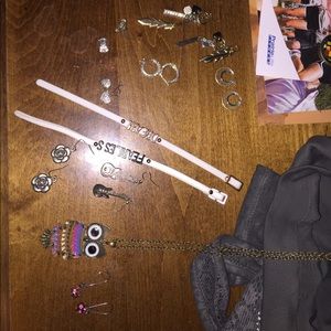 11 pieces of jewelry