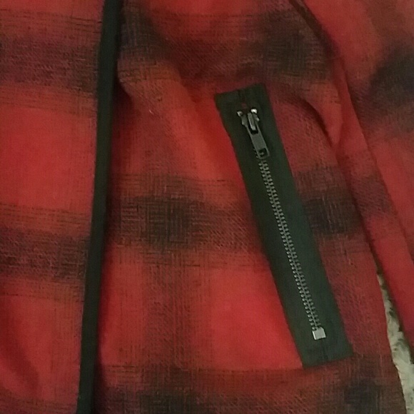 Red plaid jacket - Picture 2 of 5