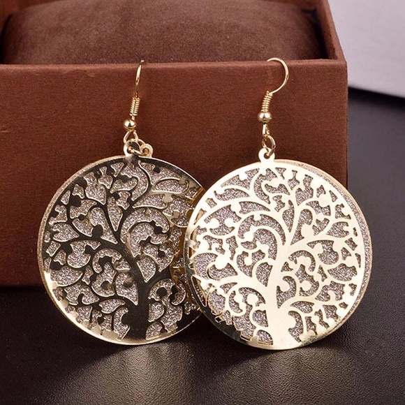 Jewelry - Gold tree earrings