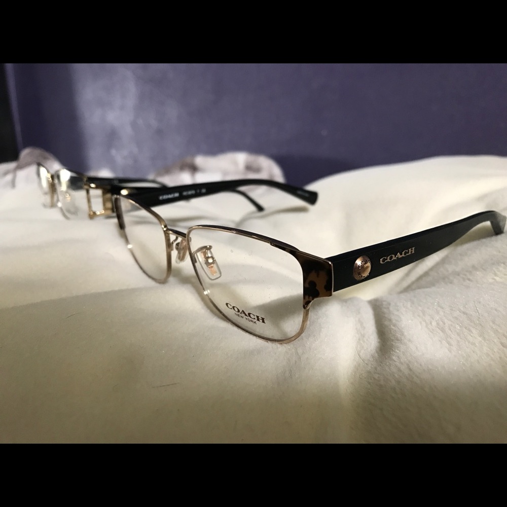 Coach frames