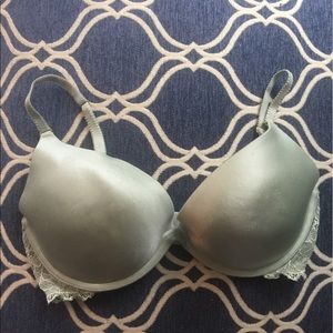 Victoria's Secret lacy green push up bra