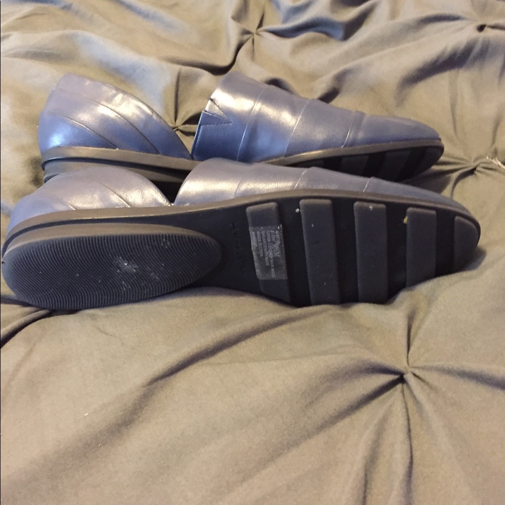 Shoes - Picture 3 of 5