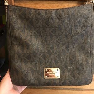 Michael Kors Jet set Travel Large Logo Messenger