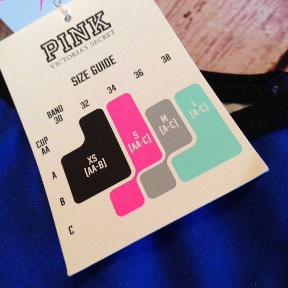 Victoria's Secret PINK Unlined Crop - Picture 5 of 5