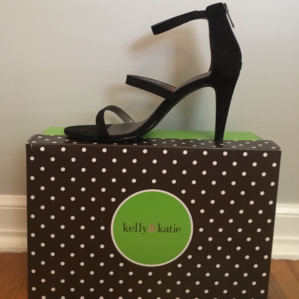 Kelly & Katie Black Open Strap Heels