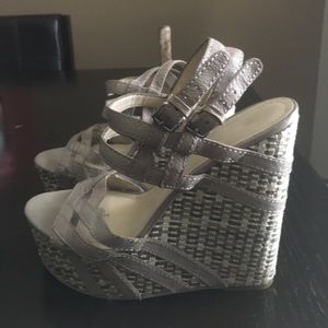 gently used  Nine West shoes