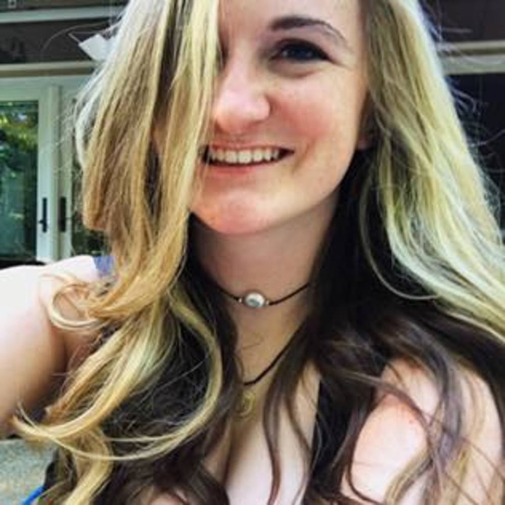 Meet your Posher, Becca