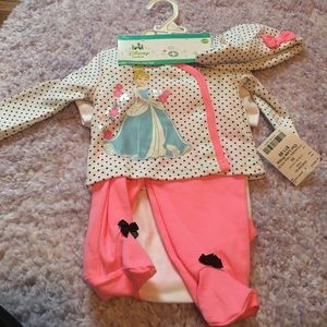 👑Disney Cinderella 4 piece layette set