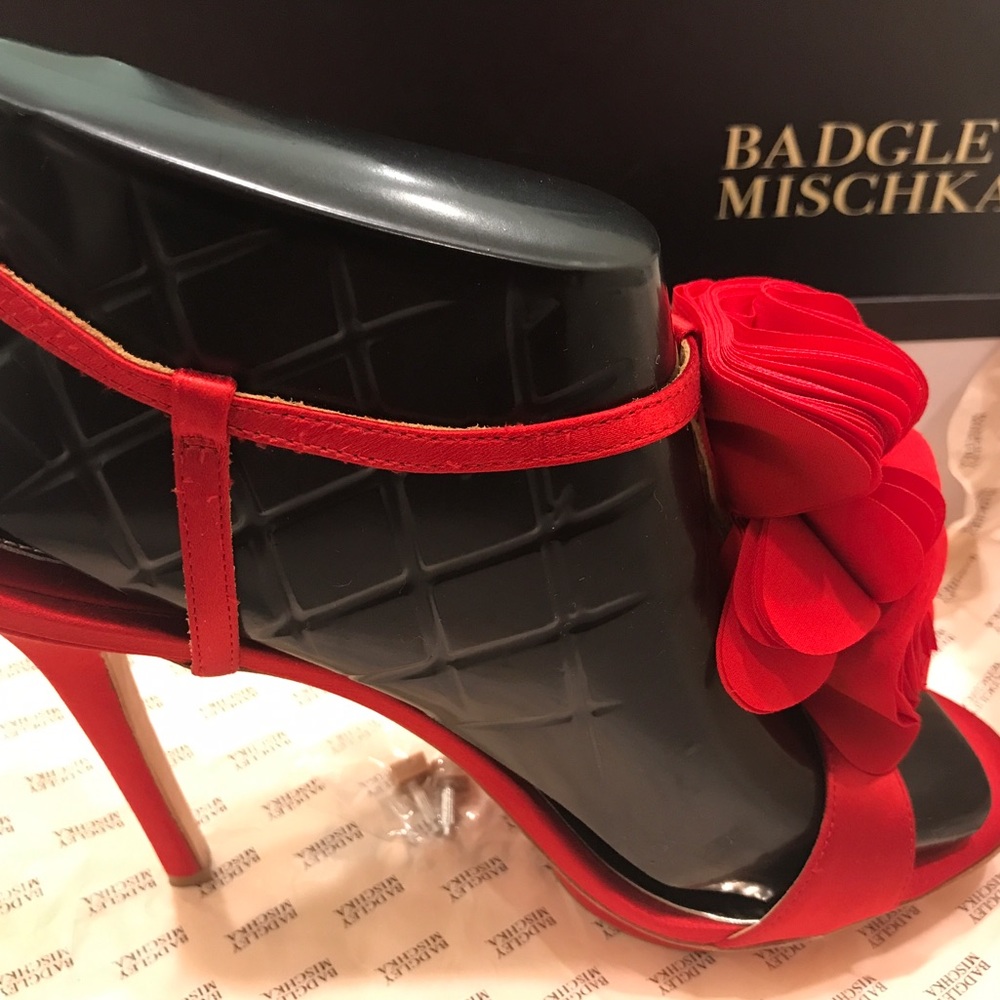 Heels - Picture 4 of 6