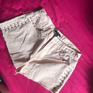 Shorts peach colored