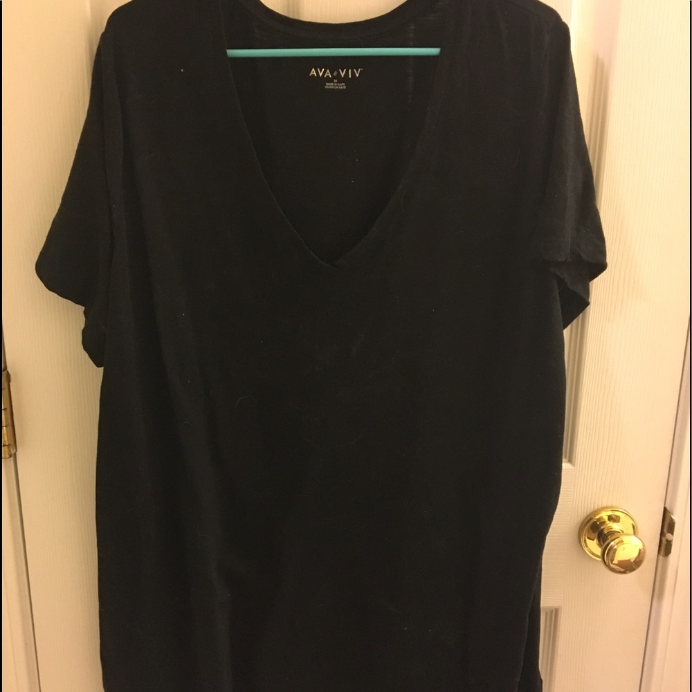 Size 3X black vneck tshirt