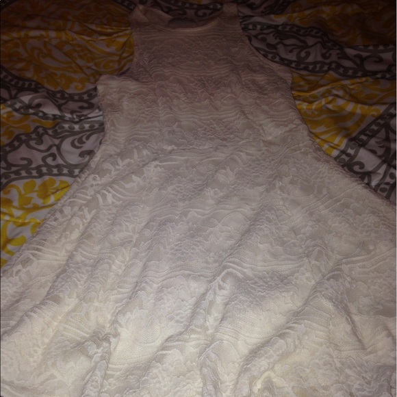 Abercrombie & Fitch Lacey dress - Picture 2 of 3