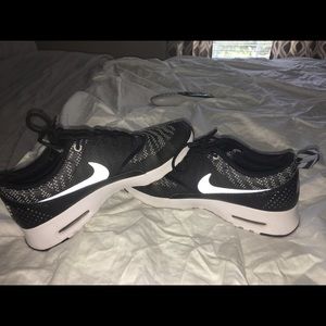 Nike Thea sneaker