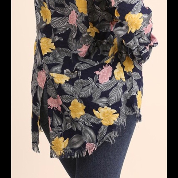 PLUSJackie Navy Everywhere Top - Picture 3 of 4