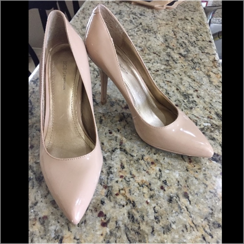 BCBGeneration Pointed toe nude pumps