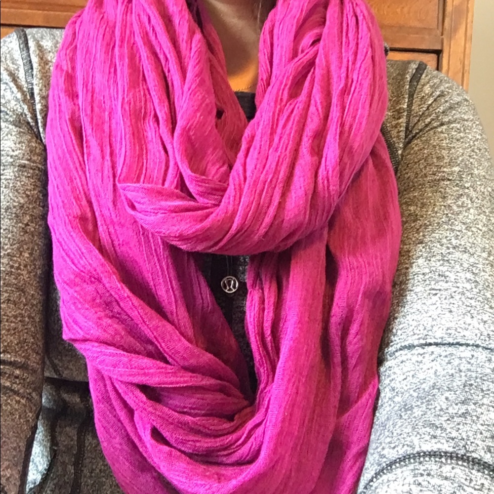 Infinity scarf - Picture 4 of 4