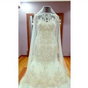 Custom Veluz Reyes wedding gown