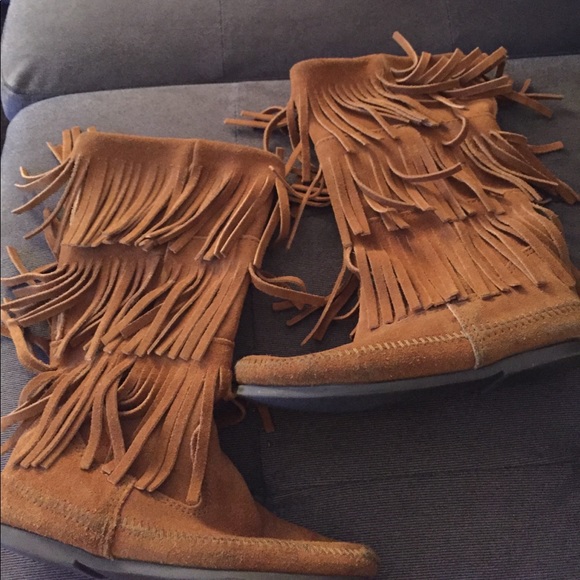 Pre-loved Minnetonka  3 layer boots - Picture 1 of 4