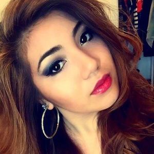 Meet your Posher, Evelin