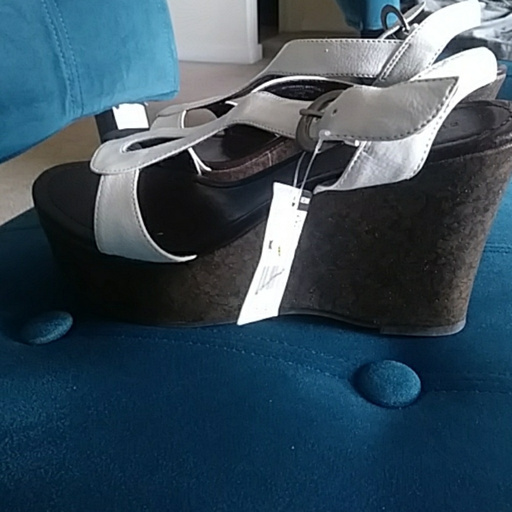 Wedges - Picture 2 of 3