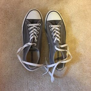 Grey converse sneakers
