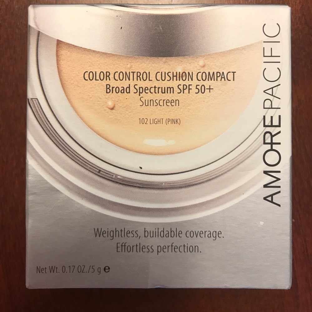 Amore Pacific Color Control Cushion Compact Light