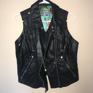 Guess leather vest