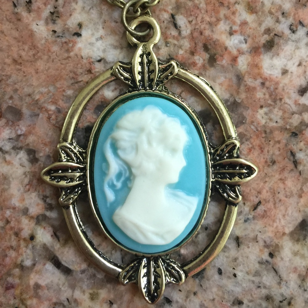 Vampire Diaries Katherine pendant necklace